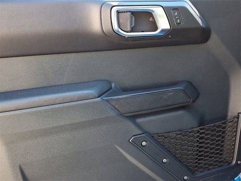 Certified 2025 Ford Bronco Badlands image 13