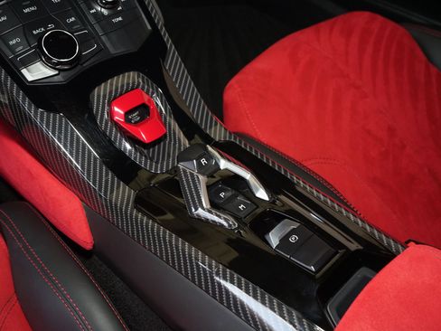 Used 2015 Lamborghini Huracan LP 610-4 AWD/4WD image 12