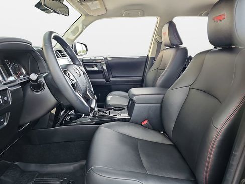 Used 2024 Toyota 4Runner TRD Off-Road Premium image 17