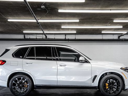 Used 2023 BMW X5 sDrive40i w/ Premium Package RWD image 6