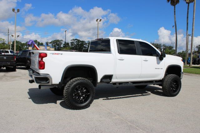 Used 2021 Chevrolet Silverado 2500 LT w/ Fleet Comfort Package AWD/4WD image 12