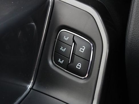 Used 2023 Ford F150 Lariat w/ Equipment Group 502A High AWD/4WD image 4