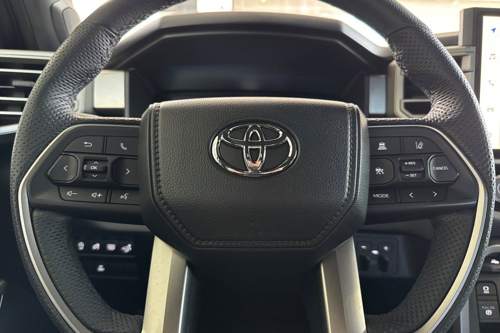 Used 2026 Toyota Tundra Limited AWD/4WD image 29