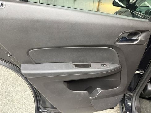 Used 2010 Chevrolet Equinox LTZ image 27