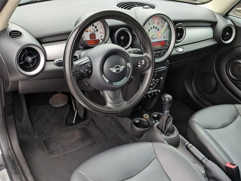 Used 2011 MINI Cooper Hardtop image 15
