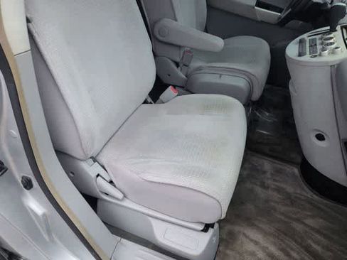 Used 2004 Nissan Quest SL w/ (SEA) Seat Pkg FWD image 21