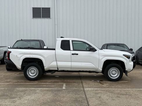 Used 2024 Toyota Tacoma SR RWD image 3