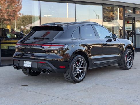 New 2026 Porsche Macan S image 9