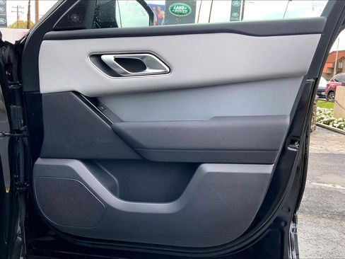 Used 2025 Land Rover Range Rover Velar S image 20