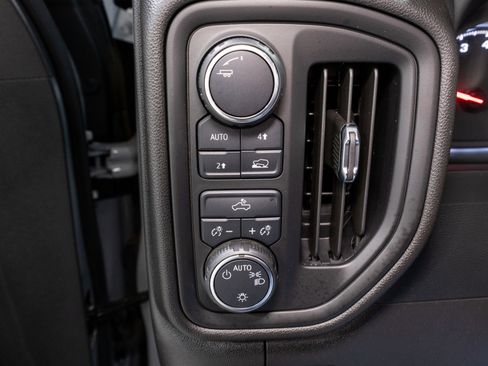 Used 2024 Chevrolet Silverado 1500 Custom image 28