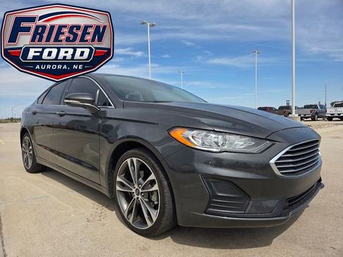 Used 2020 Ford Fusion SE AWD/4WD image 3