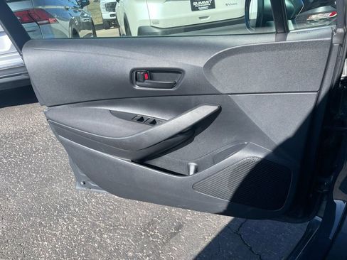 Used 2024 Toyota Corolla LE FWD image 43