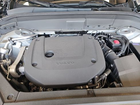 Used 2025 Volvo XC90 B6 Plus w/ Protection Package Premier AWD/4WD image 16