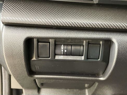 Used 2024 Subaru Crosstrek 2.5i Limited w/ Popular Package #3A image 10