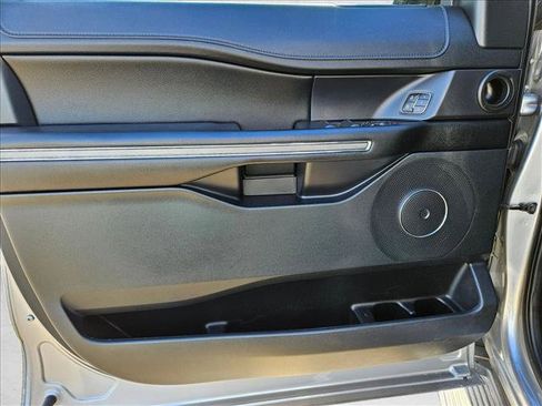 Used 2020 Ford Expedition XLT w/ Equipment Group 202A RWD image 6
