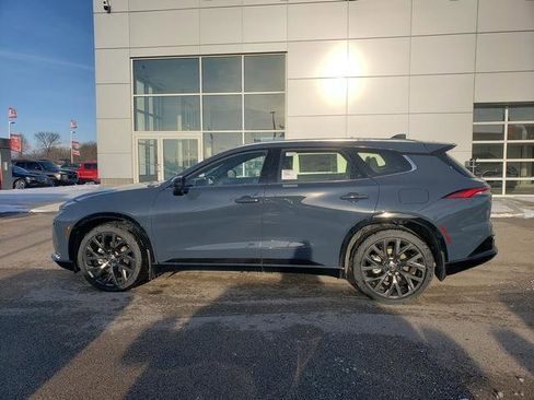 New 2025 Toyota Crown Signia image 7