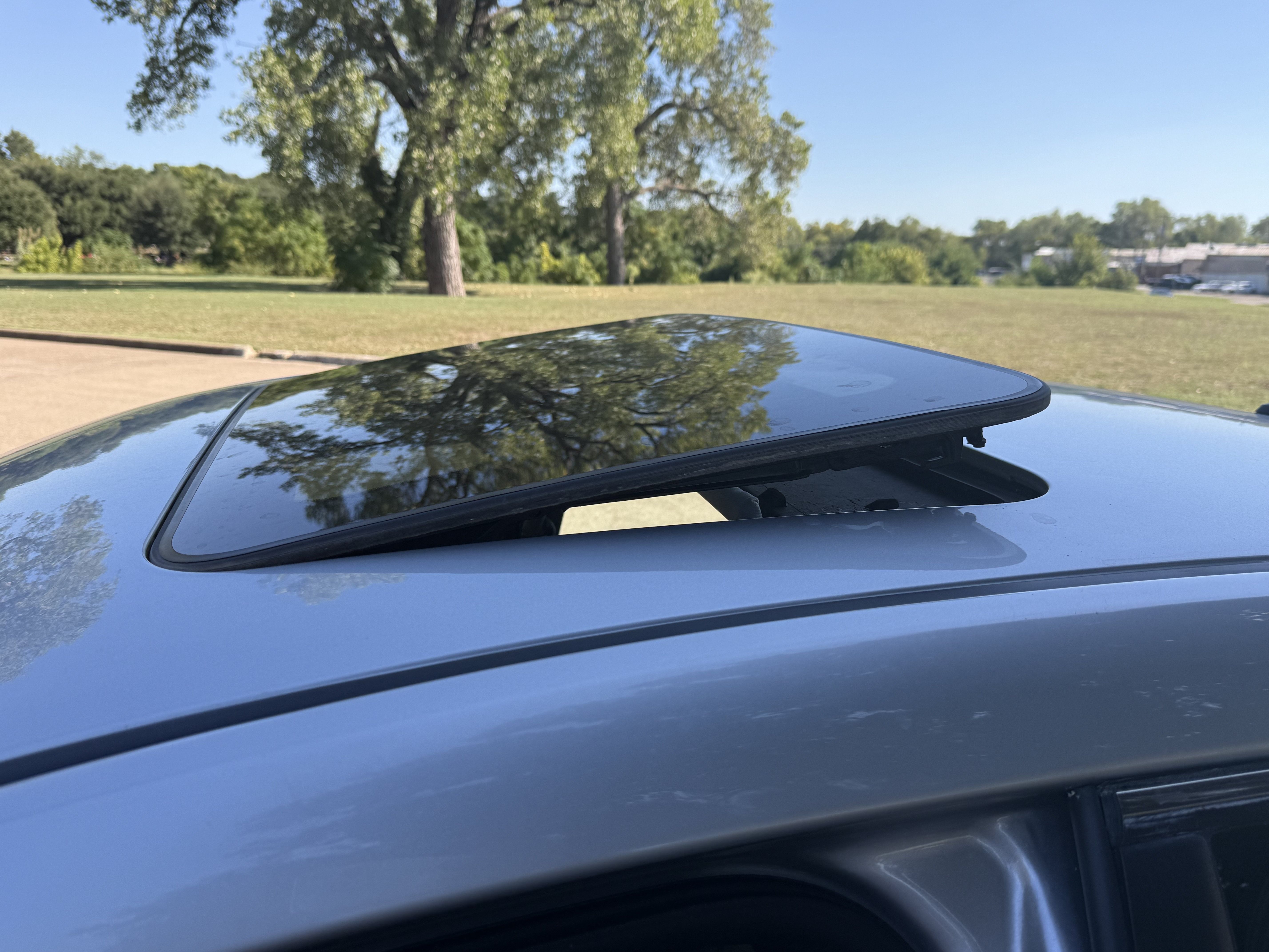 Used 2016 Chevrolet Impala LTZ FWD image 23