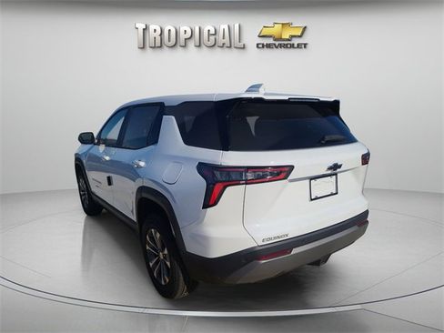 New 2026 Chevrolet Equinox LT image 3