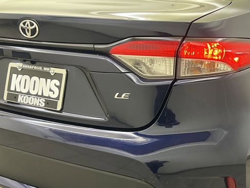 Used 2022 Toyota Corolla LE FWD image 27