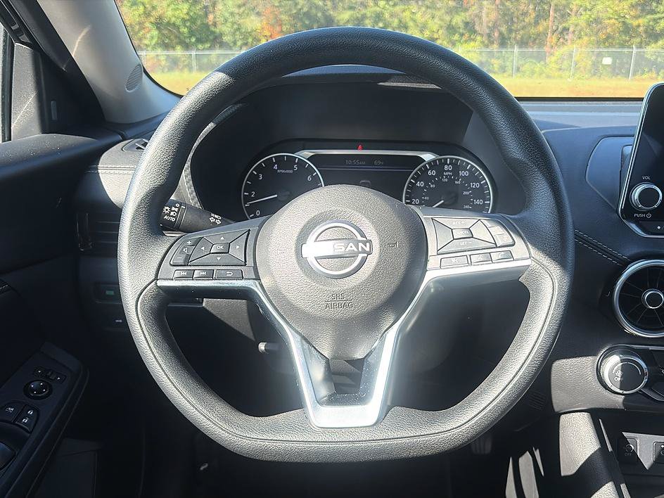 Certified 2025 Nissan Sentra SV FWD image 30