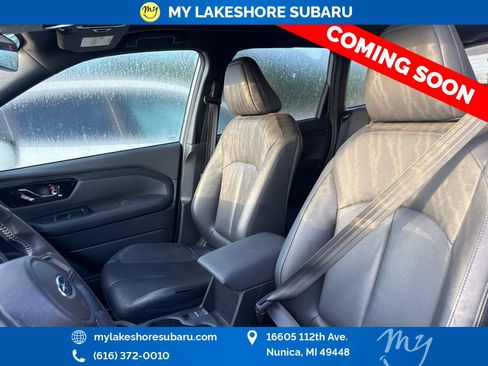 Used 2025 Subaru Forester Limited AWD/4WD image 12