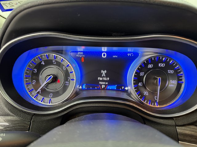 Used 2019 Chrysler 300 Touring L w/ Quick Order Package 22F RWD image 13