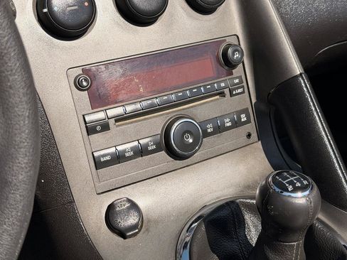 Used 2006 Pontiac Solstice Convertible w/ Power Package RWD image 20