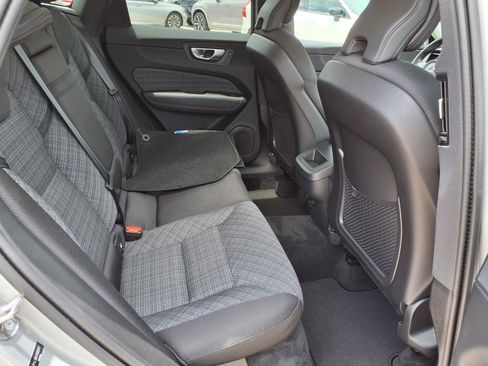 Certified 2024 Volvo XC60 B5 Core AWD/4WD image 15