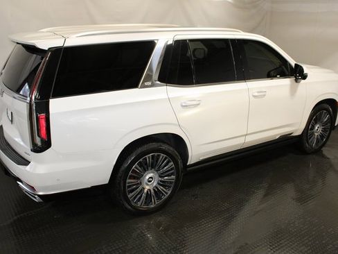 Used 2022 Cadillac Escalade Premium Luxury Platinum image 5