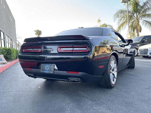 Used 2021 Dodge Challenger GT image 4