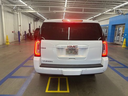 Used 2019 GMC Yukon SLT w/ Open Road Package AWD/4WD image 5