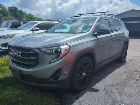 Used 2020 GMC Terrain SLT w/ Preferred Package AWD/4WD image 1