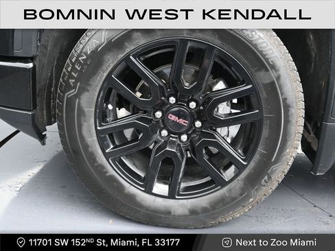Used 2024 GMC Sierra 1500 Elevation image 9