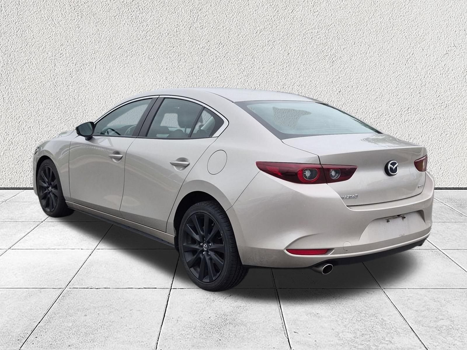 Used 2024 MAZDA MAZDA3 s FWD image 5