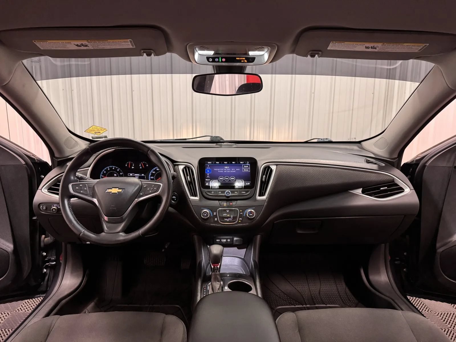 Used 2022 Chevrolet Malibu RS w/ LPO, Floor Liner Package FWD image 29