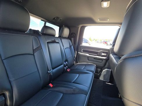 New 2026 RAM 2500 Laramie AWD/4WD image 14