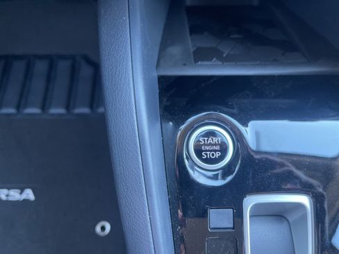 New 2025 Nissan Versa SR w/ Trunk Package image 28