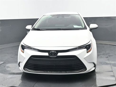 Used 2024 Toyota Corolla LE image 20
