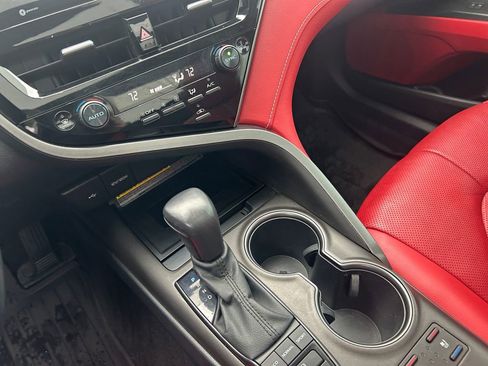 Used 2021 Toyota Camry XSE w/ Navigation Package image 20