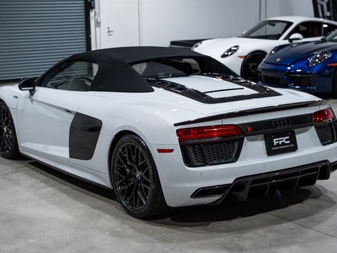 Used 2018 Audi R8 V10 plus AWD/4WD image 12