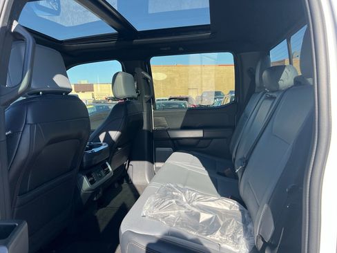 Used 2025 Ford F150 Lightning Lariat image 6