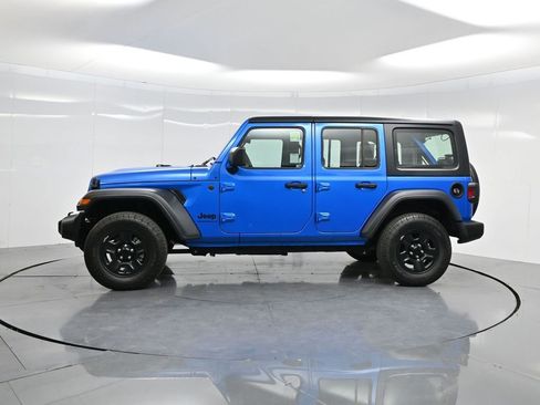Used 2025 Jeep Wrangler Sport image 46