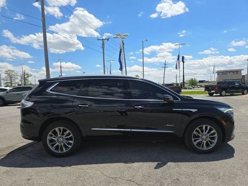 Used 2023 Buick Enclave Avenir w/ Avenir Technology Package AWD/4WD image 4