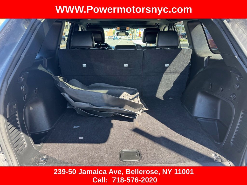 Used 2021 Jeep Grand Cherokee Limited w/ Premium Lighting Group AWD/4WD image 22