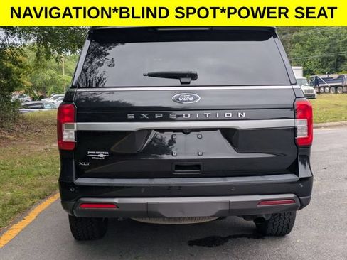 Used 2022 Ford Expedition XLT AWD/4WD image 3