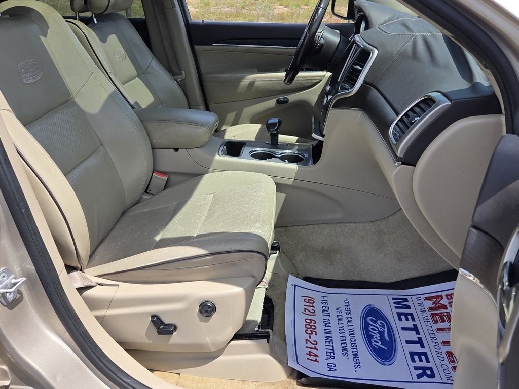 Used 2014 Jeep Grand Cherokee Overland w/ Advanced Technology Group RWD image 16