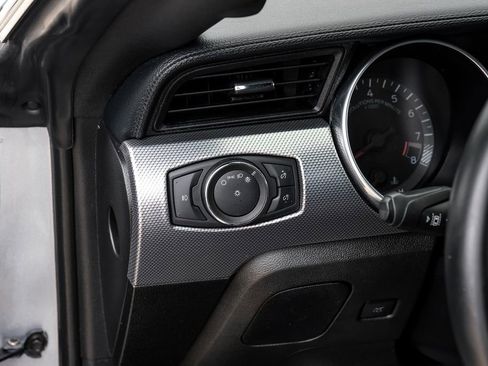Used 2022 Ford Mustang GT RWD image 26