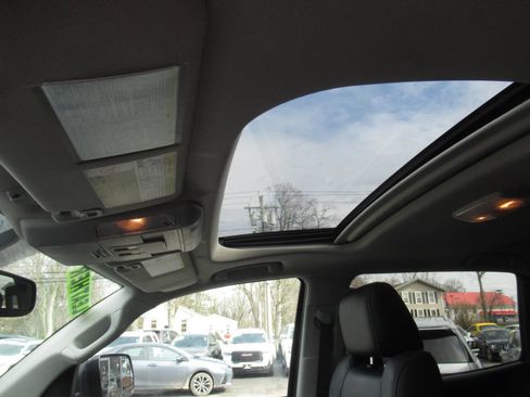 Used 2016 Toyota Tundra Limited w/ Limited Premium Package image 20