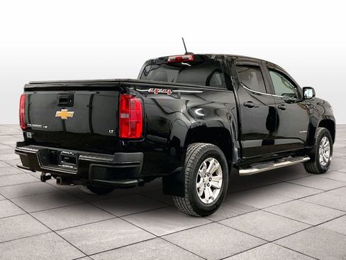 Used 2018 Chevrolet Colorado LT AWD/4WD image 11
