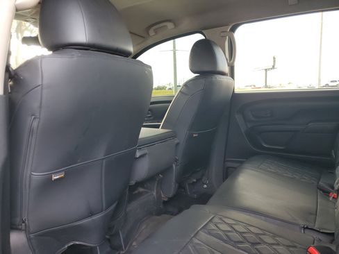Used 2019 Nissan Titan S w/ S Utility Package image 17
